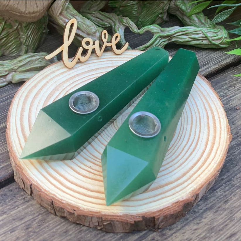 Obelisk Carved Pipe: Green Aventurine Crystal Pipe