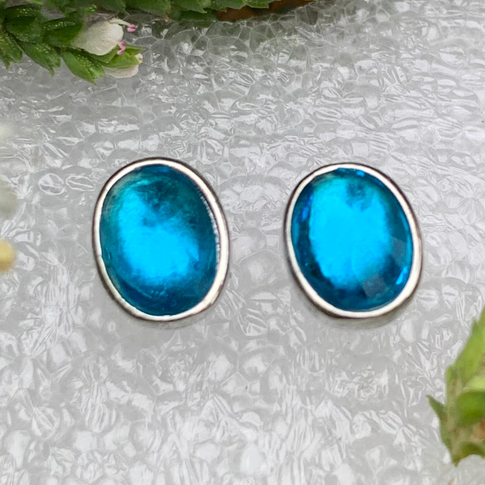 Polished Stud Earrings: Topaz