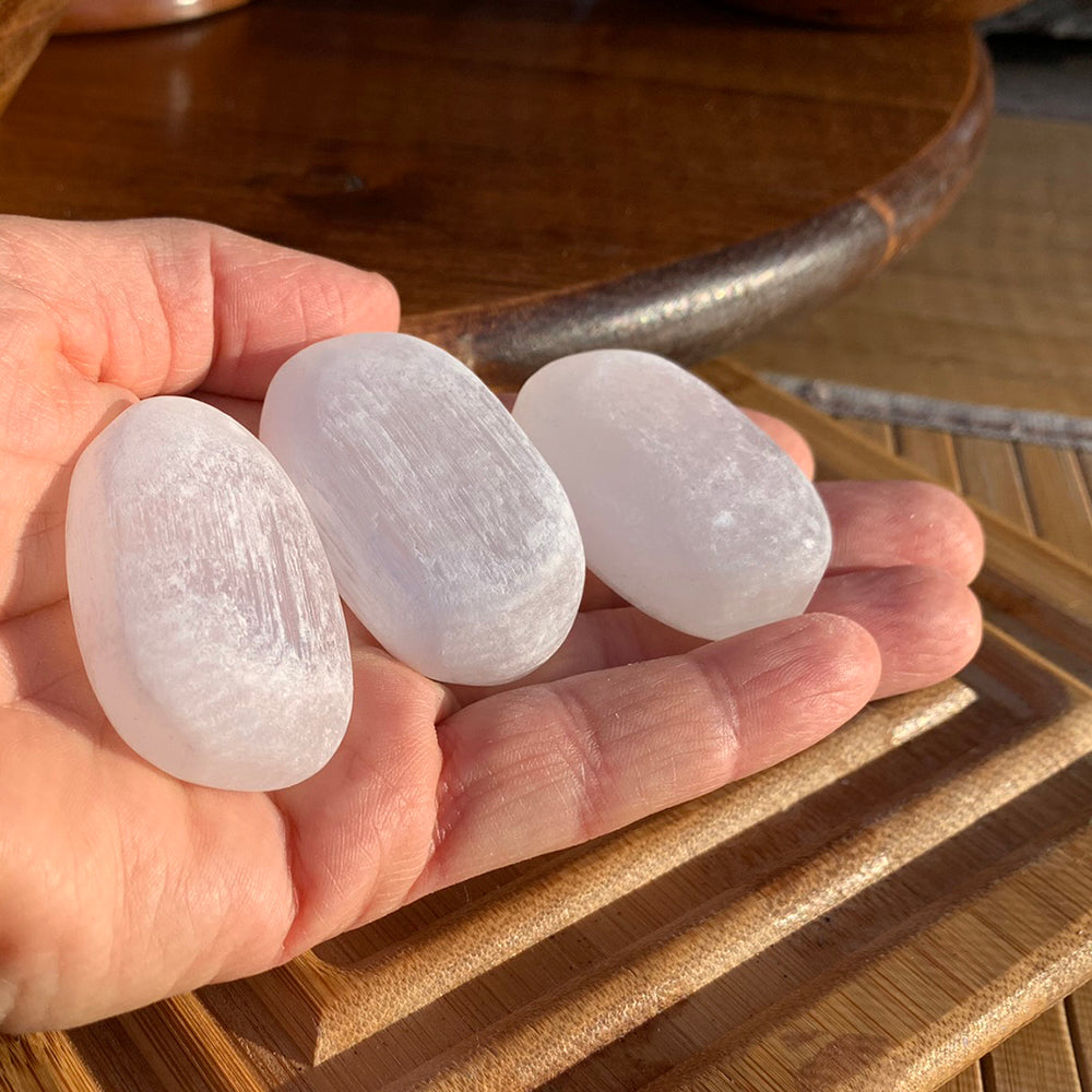 Tumbled Stone: Selenite (250 Gram Lot - 0.55lb)