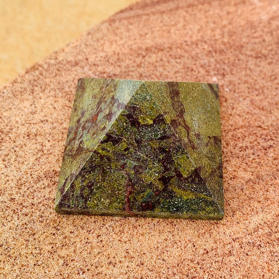 Dragonās Blood Jasper Pyramid - Small - pyramids