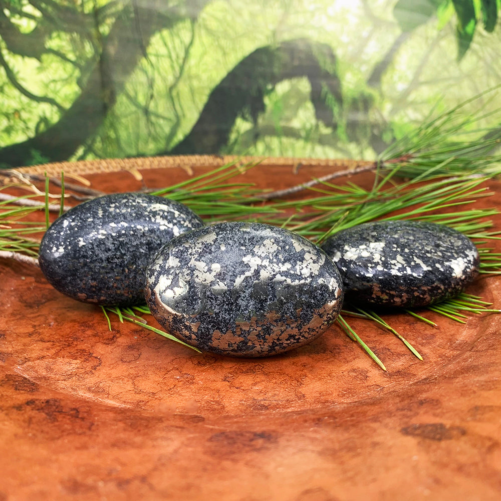 Palmstone: Pyrite