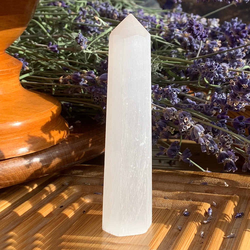 Point: Selenite