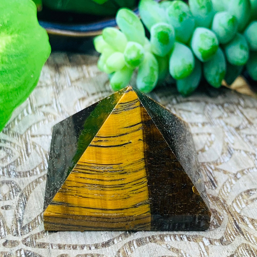 Tigerās Eye Pyramid - Small - pyramids