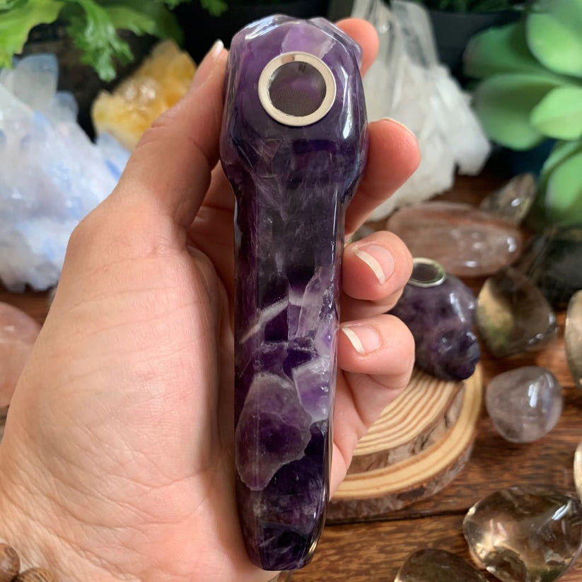 Skull Carved Pipe: Dream Amethyst