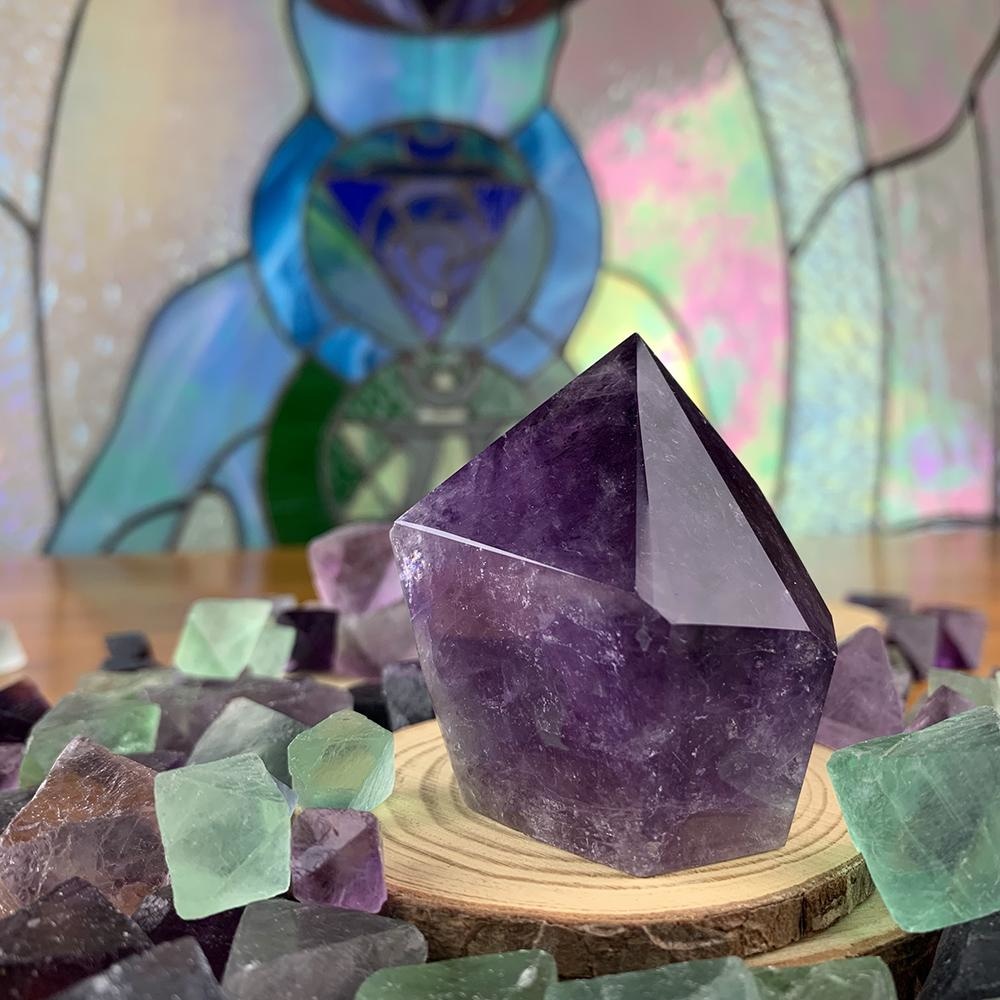 Amethyst Diamond Tip Chunk Mini-Generator