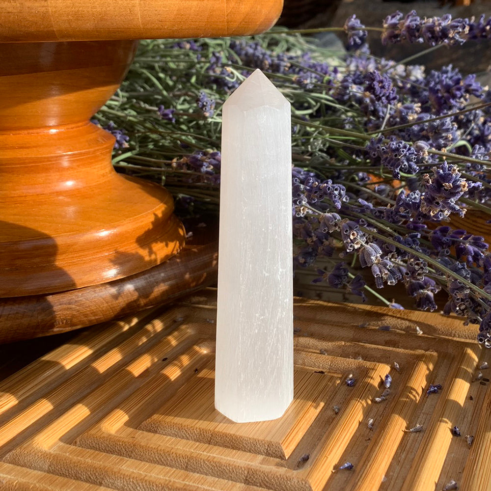 Point: Selenite